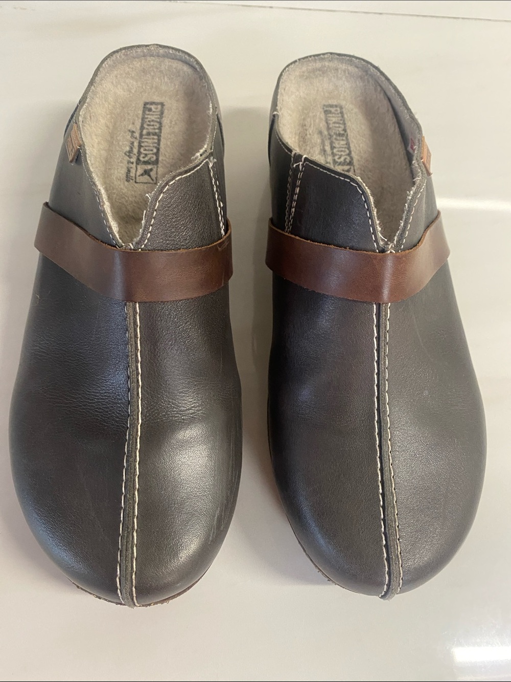 PIKOLINOS Women’s Dark Brown and Tan Leather Slip-On Clogs
